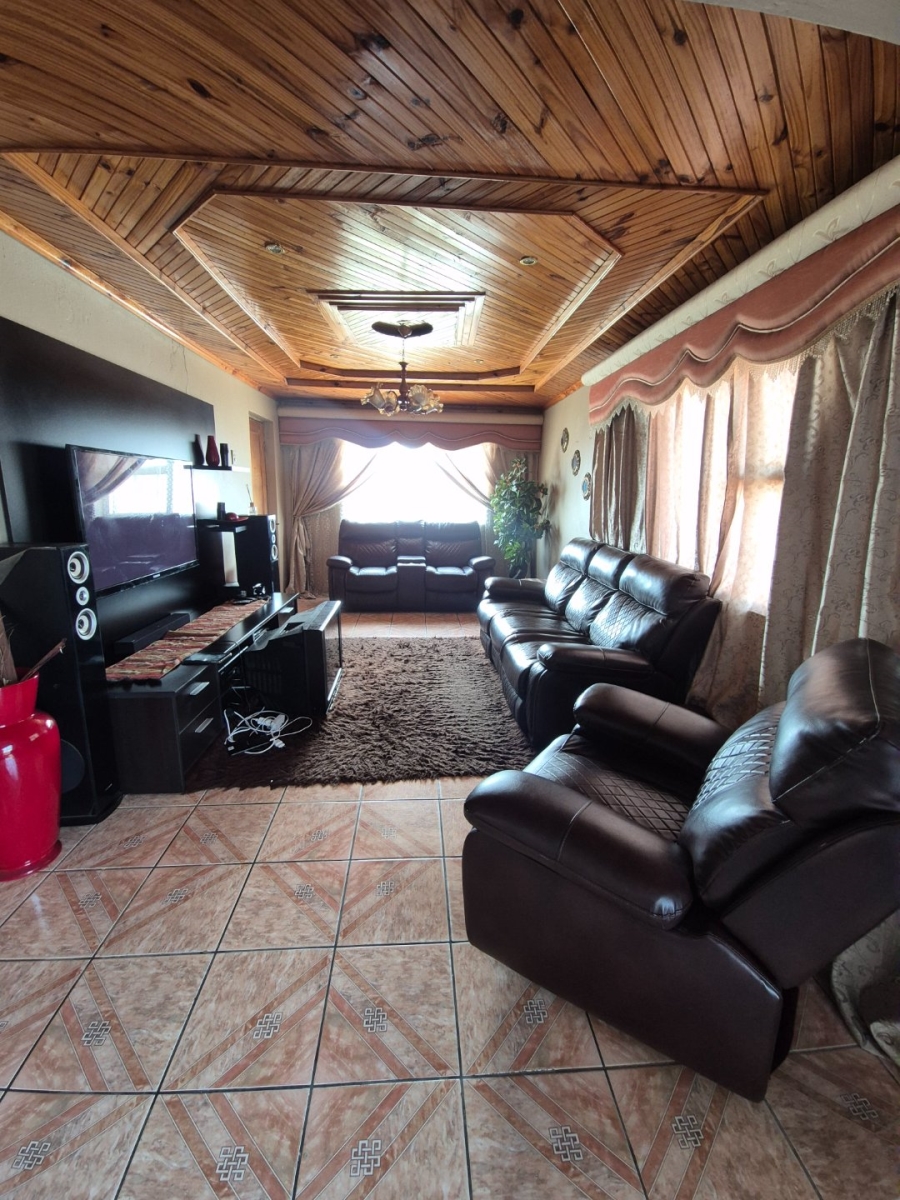 3 Bedroom Property for Sale in Kwadwesi Eastern Cape